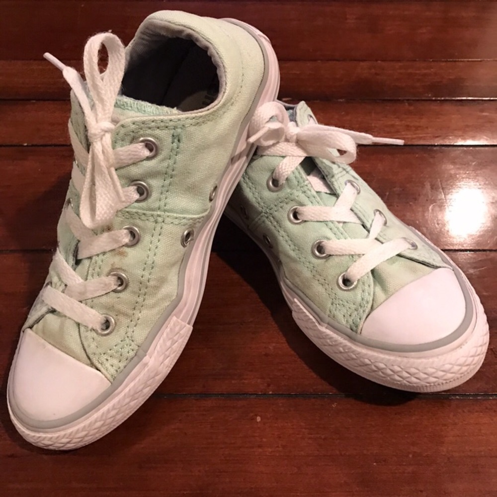 Converse sneakers. Youth 13